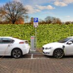 why can't electric cars charge themselves